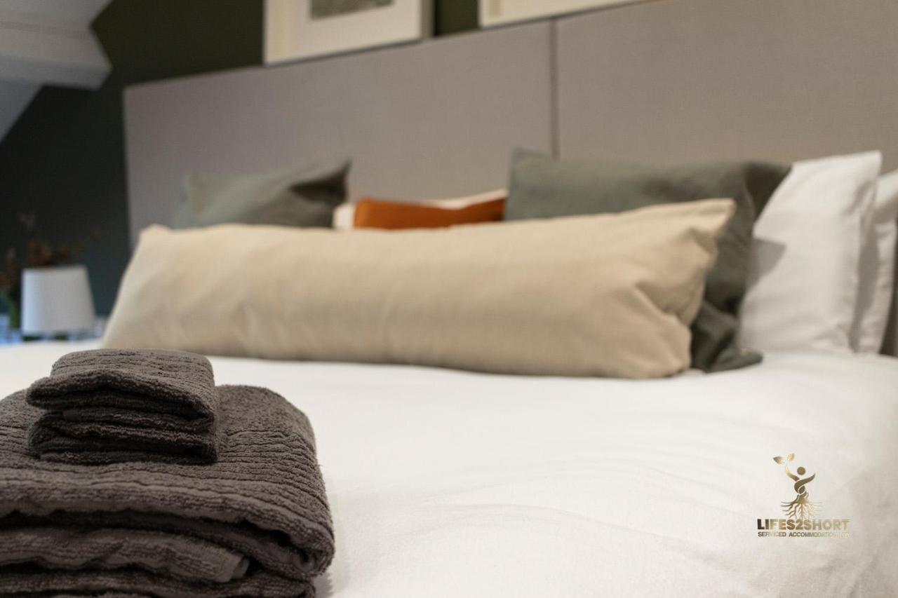 Luxe Courtyard Apartment For 4 Near Exeter City Centre Esterno foto