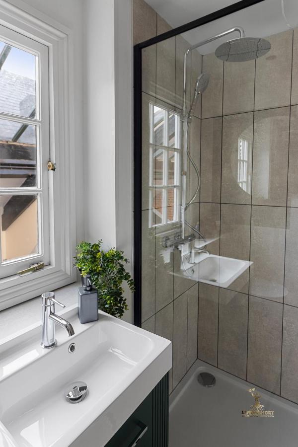 Luxe Courtyard Apartment For 4 Near Exeter City Centre Esterno foto