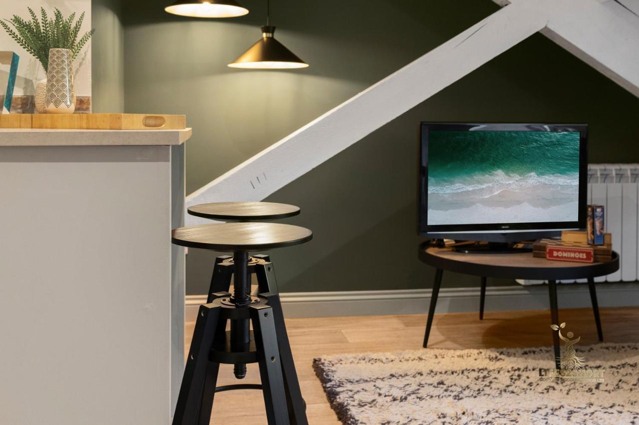 Luxe Courtyard Apartment For 4 Near Exeter City Centre Esterno foto