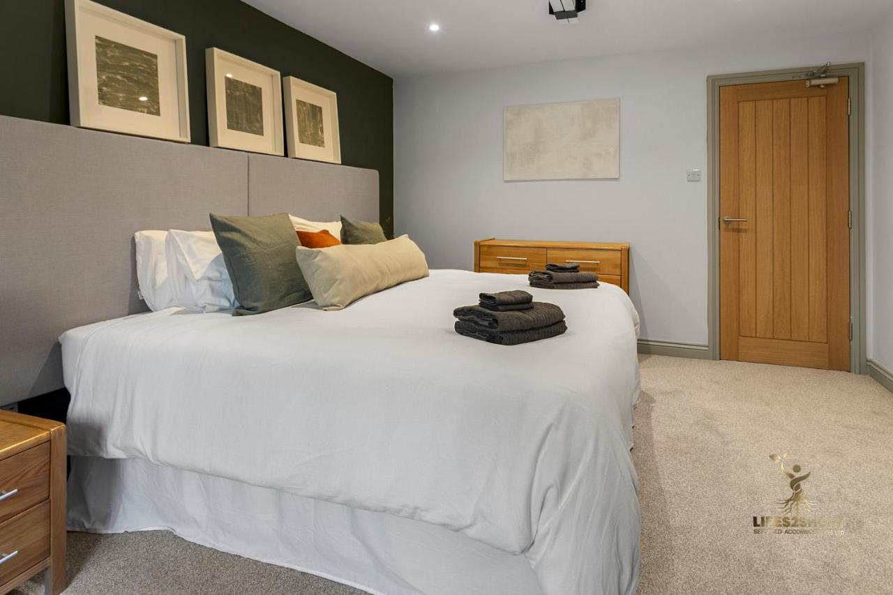 Luxe Courtyard Apartment For 4 Near Exeter City Centre Esterno foto