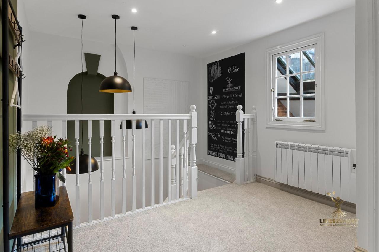 Luxe Courtyard Apartment For 4 Near Exeter City Centre Esterno foto